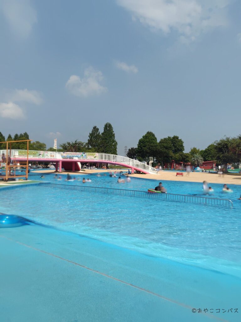 しらこばと夏季プール__流れるプール